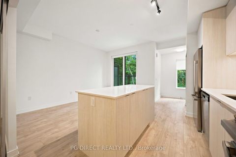 Photo 4 at 15 - 172 Clonmore Drive, Cliffside, Toronto