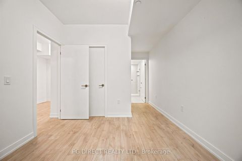 Photo 10 at 15 - 172 Clonmore Drive, Cliffside, Toronto
