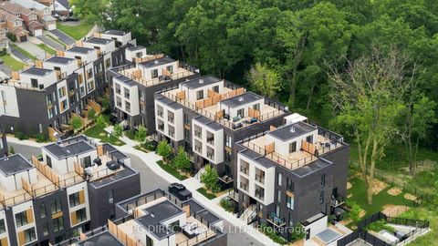 Photo 19 at 15 - 172 Clonmore Drive, Cliffside, Toronto