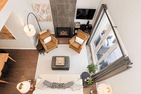 Photo 18 at 304 - 1941 Queen Street E, The Beaches, Toronto