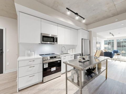 Photo 9 at 404 - 284 King Street E, Moss Park, Toronto