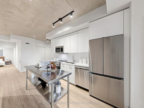 Photo 12 at 404 - 284 King Street E, Moss Park, Toronto