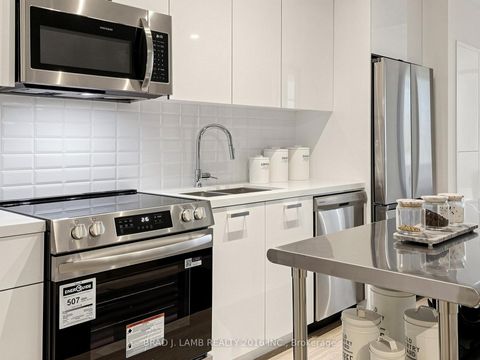 Photo 16 at 404 - 284 King Street E, Moss Park, Toronto