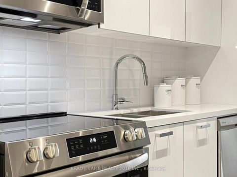 Photo 17 at 404 - 284 King Street E, Moss Park, Toronto