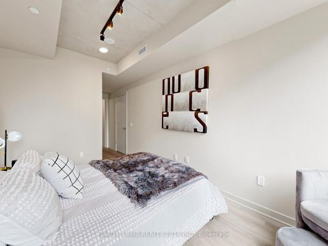 Photo 27 at 404 - 284 King Street E, Moss Park, Toronto