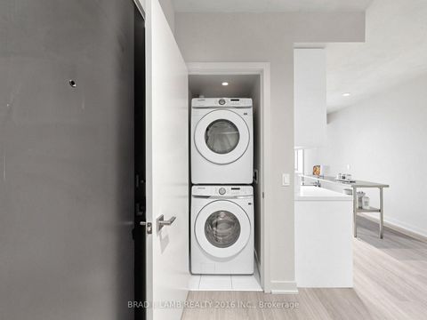 Photo 39 at 404 - 284 King Street E, Moss Park, Toronto