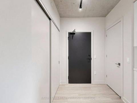Photo 40 at 404 - 284 King Street E, Moss Park, Toronto