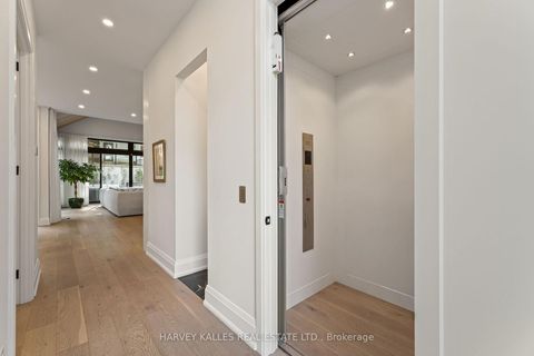 Photo 19 at 75 Lawrence Crescent, Lawrence Park South, Toronto
