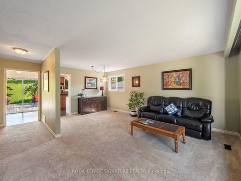 Photo 8 at 9 Birch Court, Aurora Village, Aurora