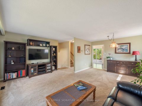 Photo 9 at 9 Birch Court, Aurora Village, Aurora