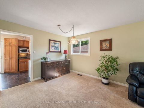 Photo 13 at 9 Birch Court, Aurora Village, Aurora