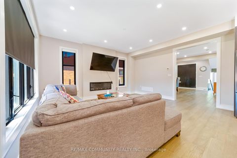 Photo 9 at 856 Kennedy Road, Ionview, Toronto