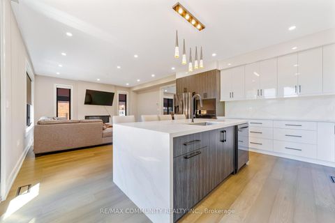 Photo 13 at 856 Kennedy Road, Ionview, Toronto