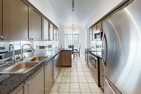 Photo 11 at Lph6 - 410 Queens Quay W, Waterfront Communities C1, Toronto