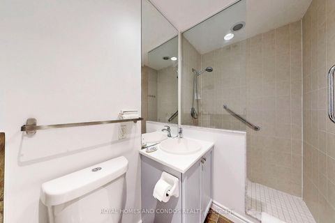 Photo 27 at Lph6 - 410 Queens Quay W, Waterfront Communities C1, Toronto