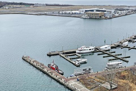 Photo 40 at Lph6 - 410 Queens Quay W, Waterfront Communities C1, Toronto