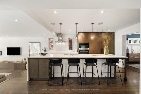 Photo 7 at 85 Douglas Drive, Moore Park, Toronto