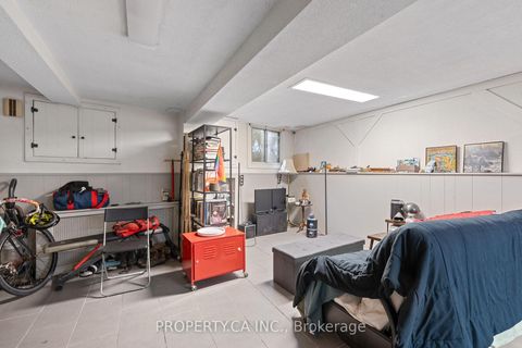 Photo 24 at 195 Niagara Street, Niagara, Toronto