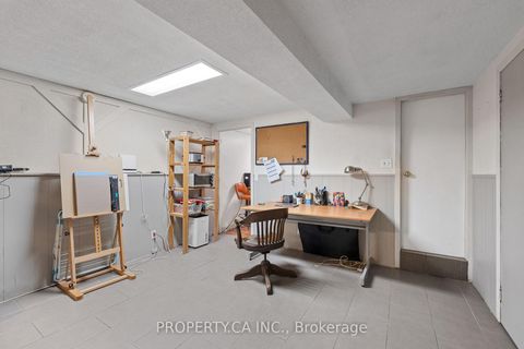 Photo 25 at 195 Niagara Street, Niagara, Toronto