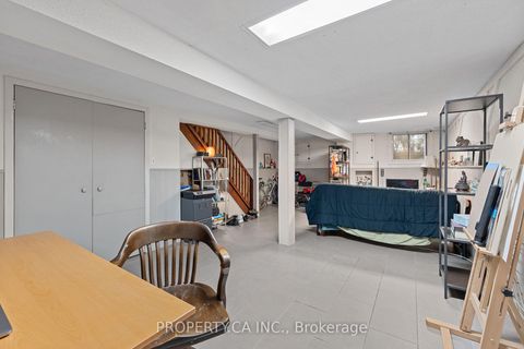 Photo 26 at 195 Niagara Street, Niagara, Toronto