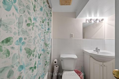 Photo 27 at 195 Niagara Street, Niagara, Toronto