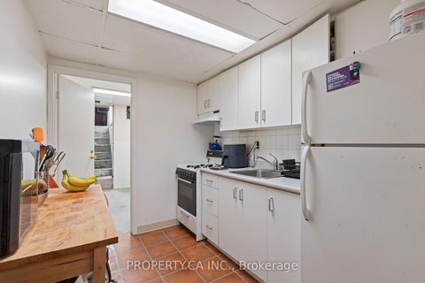Photo 28 at 195 Niagara Street, Niagara, Toronto