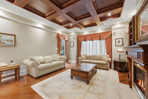 Photo 9 at 36 Northfield Court, Kleinburg, Vaughan