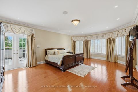 Photo 19 at 36 Northfield Court, Kleinburg, Vaughan