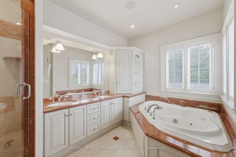 Photo 20 at 36 Northfield Court, Kleinburg, Vaughan