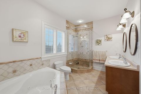 Photo 24 at 36 Northfield Court, Kleinburg, Vaughan