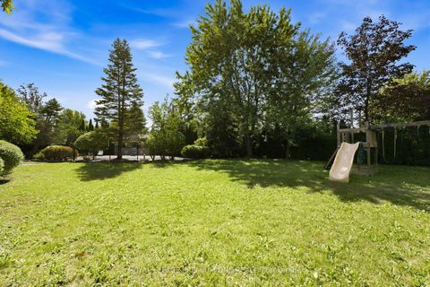Photo 35 at 36 Northfield Court, Kleinburg, Vaughan