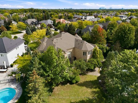 Photo 36 at 36 Northfield Court, Kleinburg, Vaughan