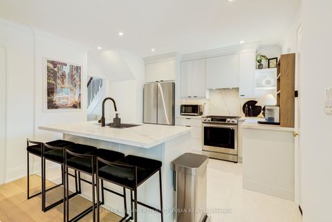 Photo 13 at 2522 Lake Shore Boulevard W, Mimico, Toronto