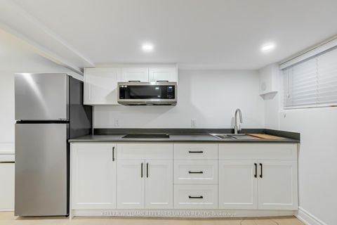 Photo 33 at 2522 Lake Shore Boulevard W, Mimico, Toronto