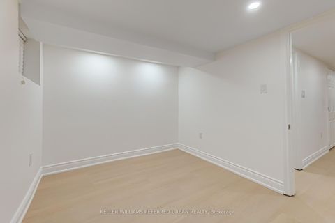Photo 37 at 2522 Lake Shore Boulevard W, Mimico, Toronto