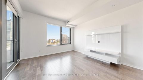 Photo 11 at #906 - 12 Bonnycastle Street, Waterfront Communities C8, Toronto