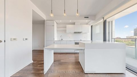 Photo 16 at #906 - 12 Bonnycastle Street, Waterfront Communities C8, Toronto