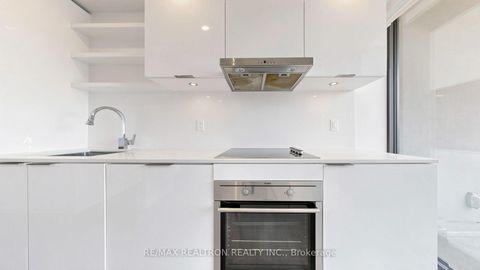 Photo 18 at #906 - 12 Bonnycastle Street, Waterfront Communities C8, Toronto