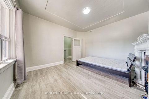 Photo 10 at 54 Ryerson Avenue, Chinatown, Toronto