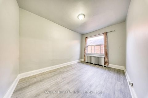 Photo 18 at 54 Ryerson Avenue, Chinatown, Toronto