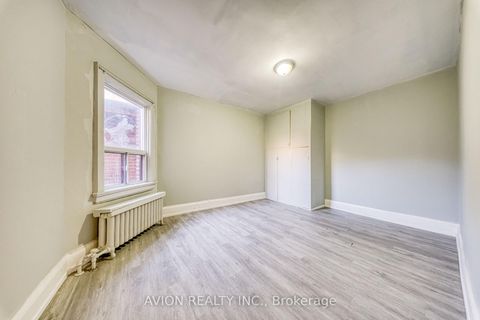 Photo 20 at 54 Ryerson Avenue, Chinatown, Toronto
