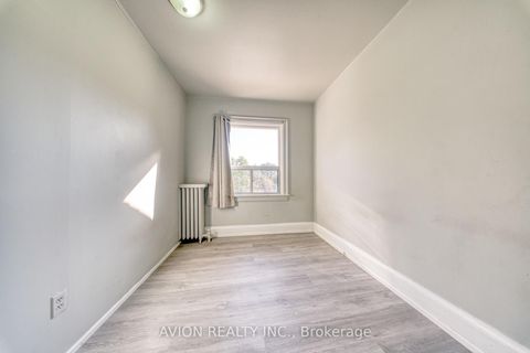 Photo 24 at 54 Ryerson Avenue, Chinatown, Toronto