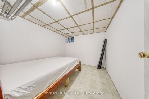 Photo 31 at 54 Ryerson Avenue, Chinatown, Toronto