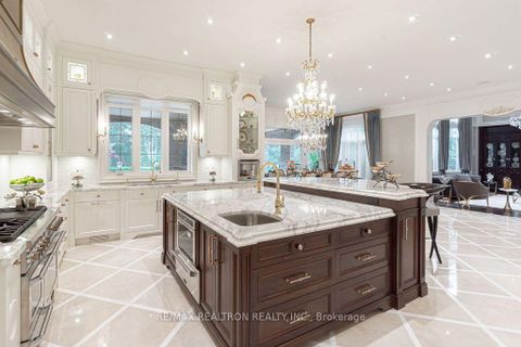Photo 5 at 29 Denham Drive, South Richvale, Richmond Hill