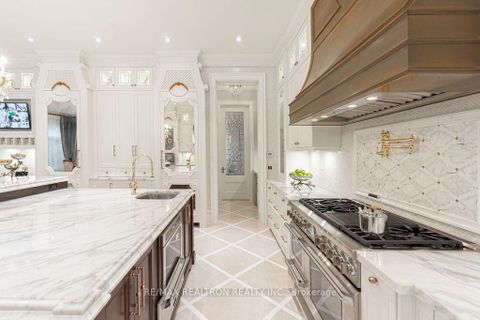 Photo 6 at 29 Denham Drive, South Richvale, Richmond Hill