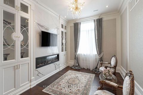 Photo 11 at 29 Denham Drive, South Richvale, Richmond Hill