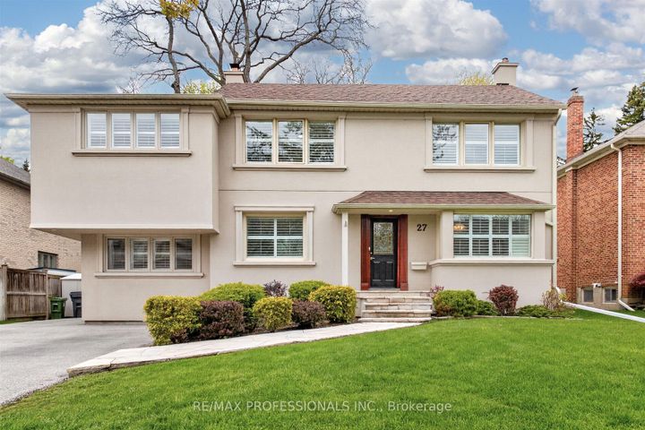 Photo 2 at 27 Nottingham Drive, Humber Valley, Toronto