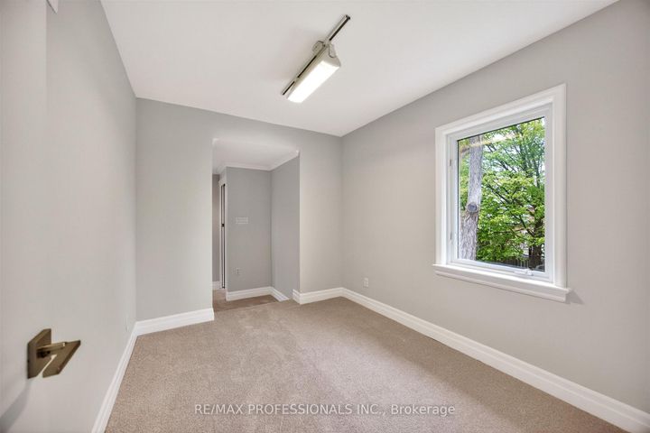 Photo 33 at 27 Nottingham Drive, Humber Valley, Toronto