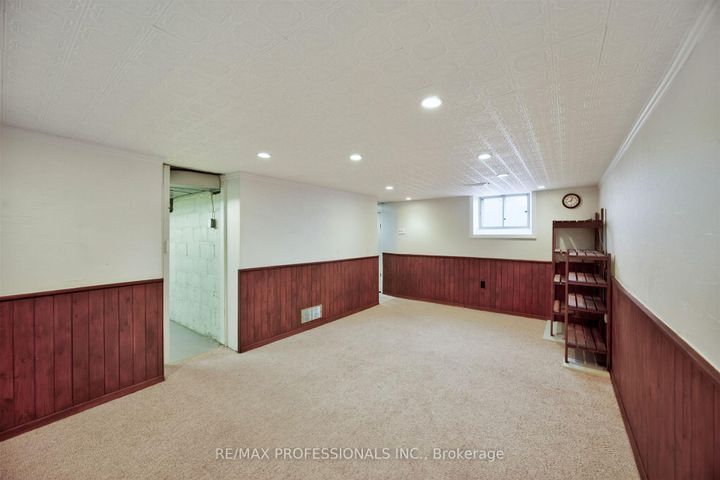 Photo 37 at 27 Nottingham Drive, Humber Valley, Toronto