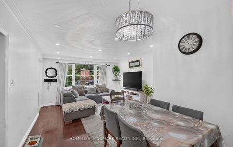 Photo 6 at 7 Baudina Crescent, Cliffside, Toronto